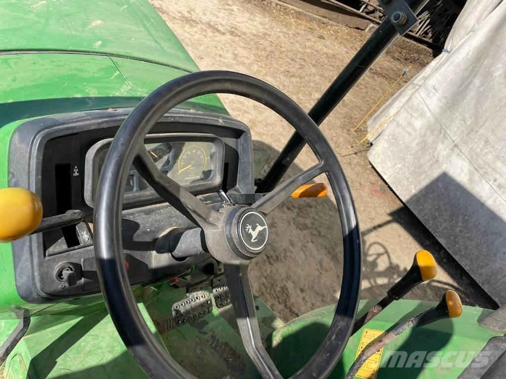 John Deere 5215 Tractors