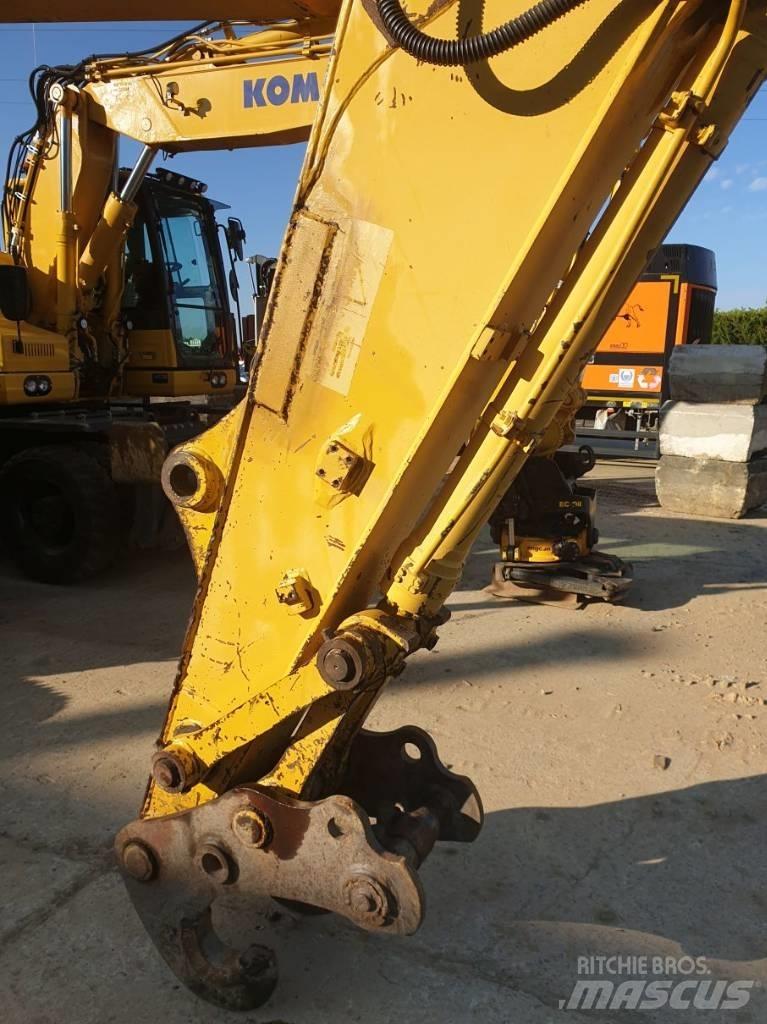 Komatsu PC160LC-7 Crawler Excavators