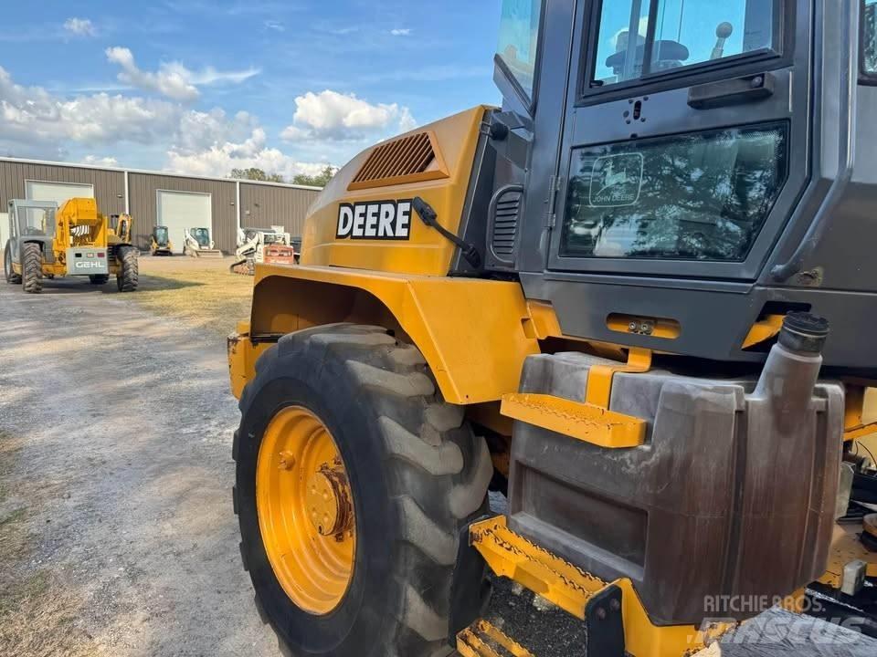 John Deere 324h Wheel Loaders
