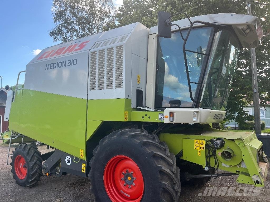 CLAAS Medion 310 Combine Harvesters
