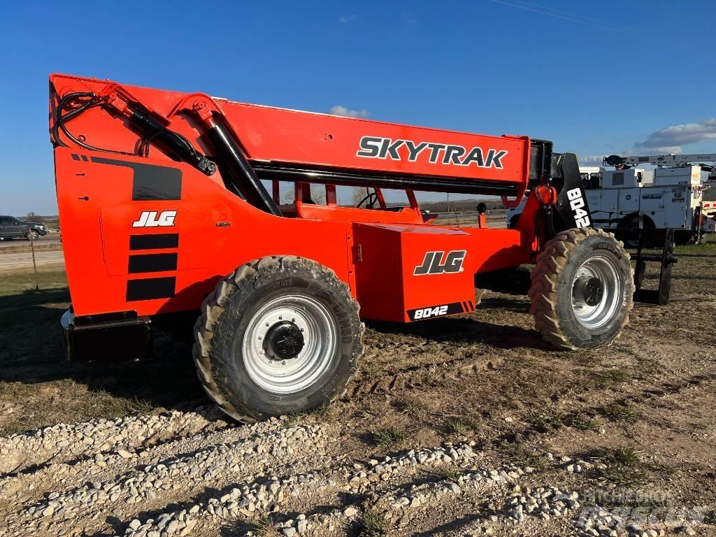 SkyTrak 8042 Telescopic Handlers