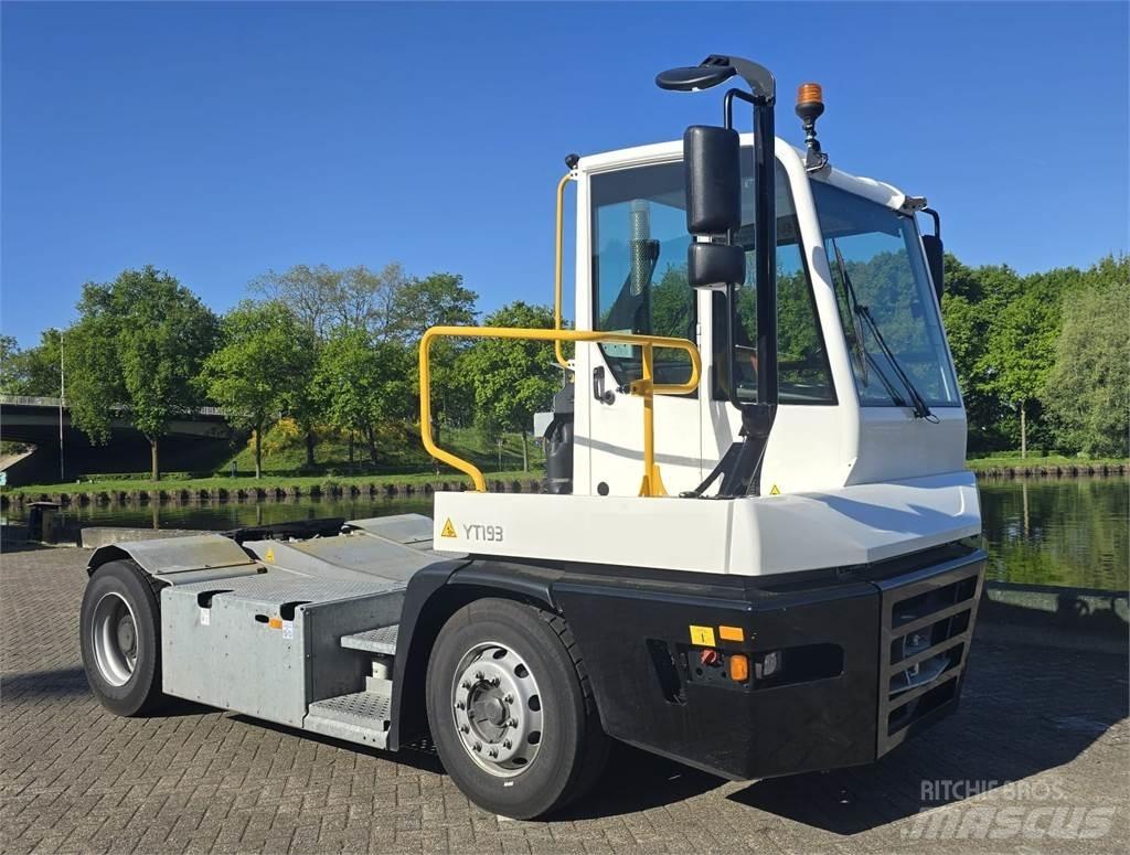 Terberg YT193 Shunt Trucks