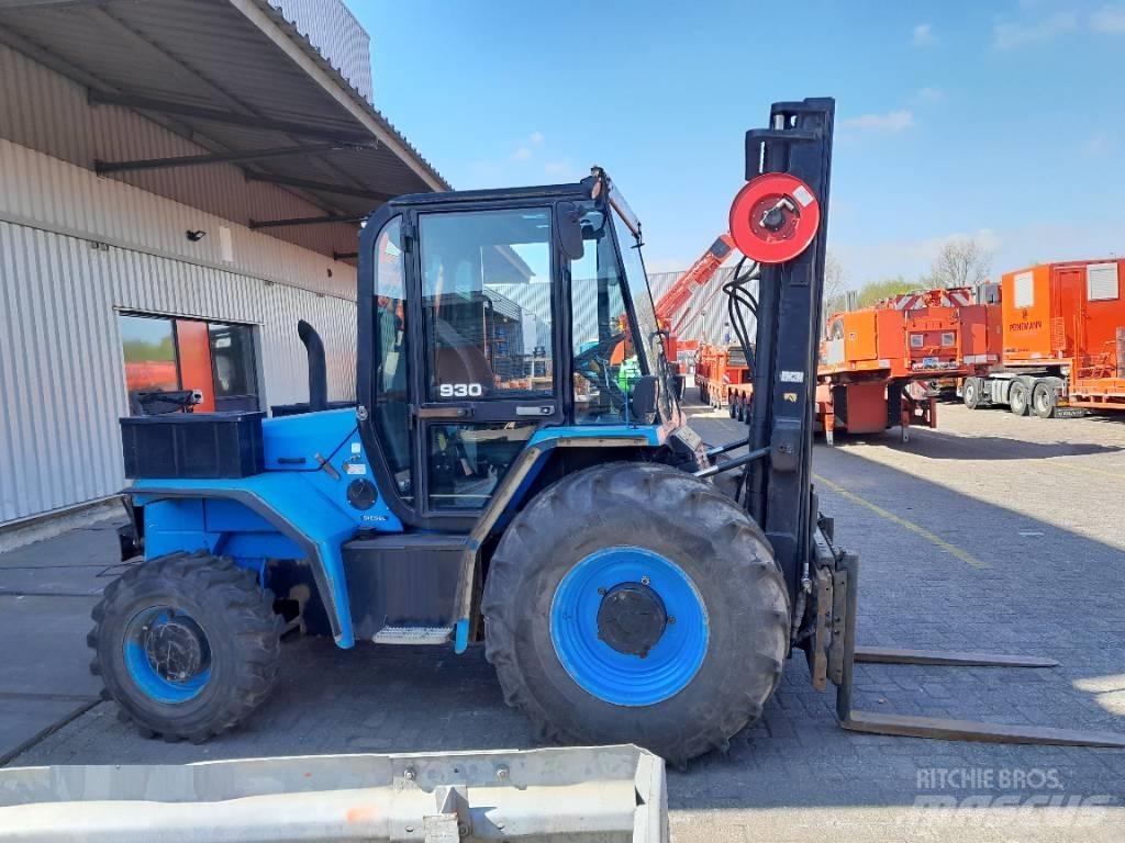 JCB 930-4/55 Rough Terrain Trucks