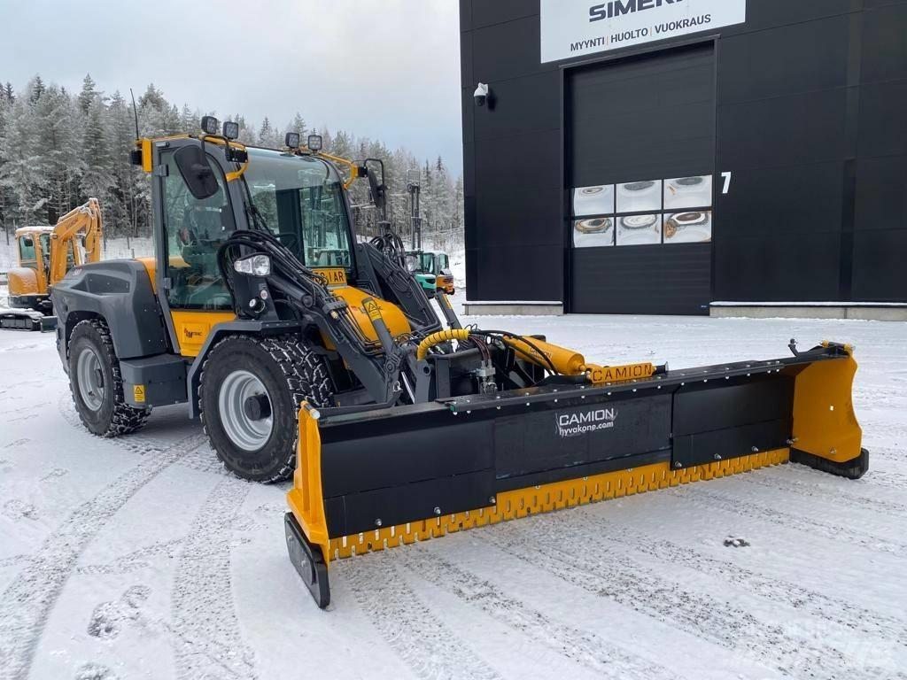 LM Trac 587 Utility Machines