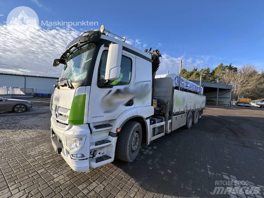 Mercedes-Benz 2543 Boom / Crane / Bucket Trucks