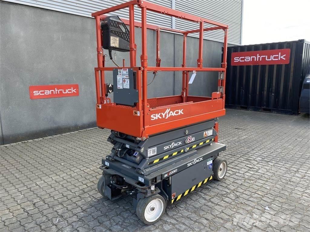 SkyJack SJ3219 Scissor Lifts