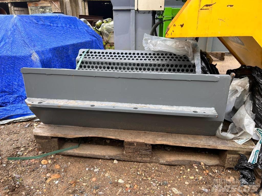 Untha RS50 Screen Waste / Recycling & Quarry Attachments