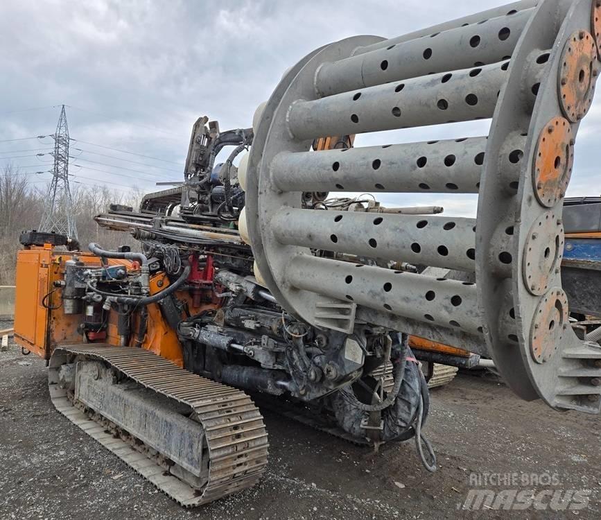 Hütte HBR605 Piling rigs