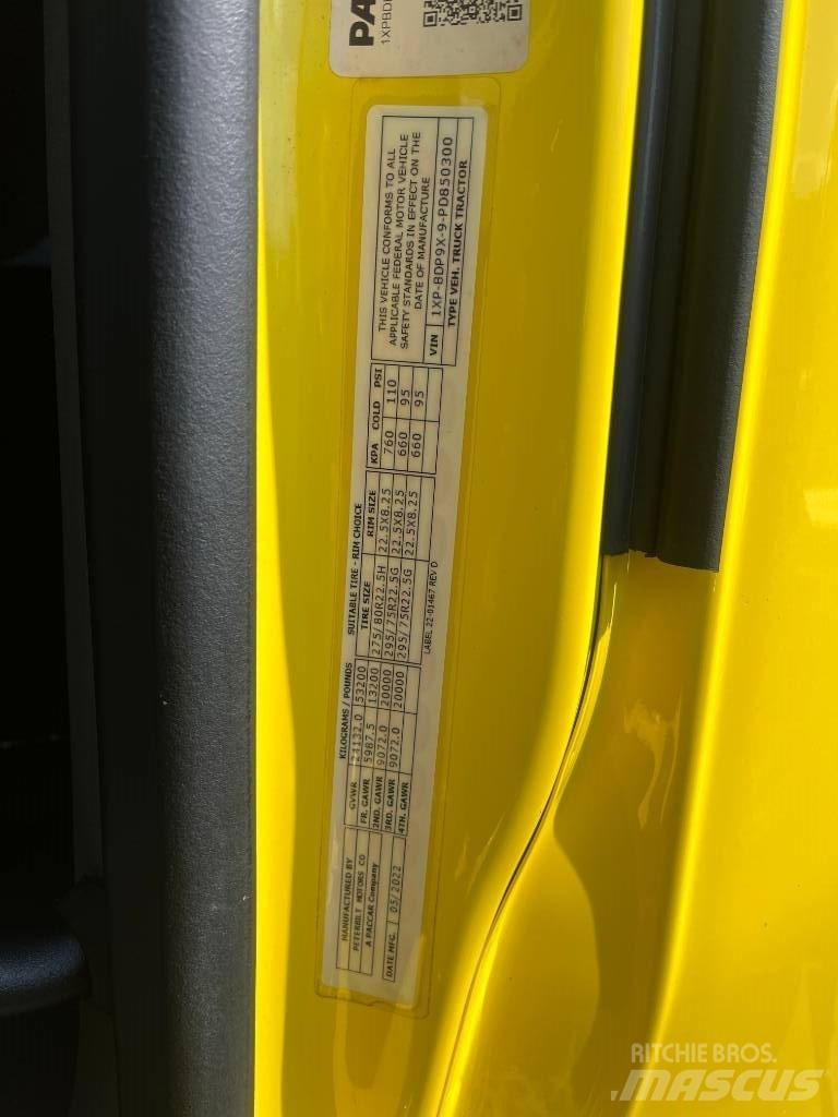 Peterbilt 579 Conventional Trucks / Tractor Trucks