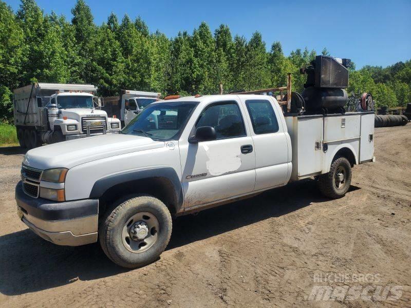 GMC 2500 Pickup Trucks