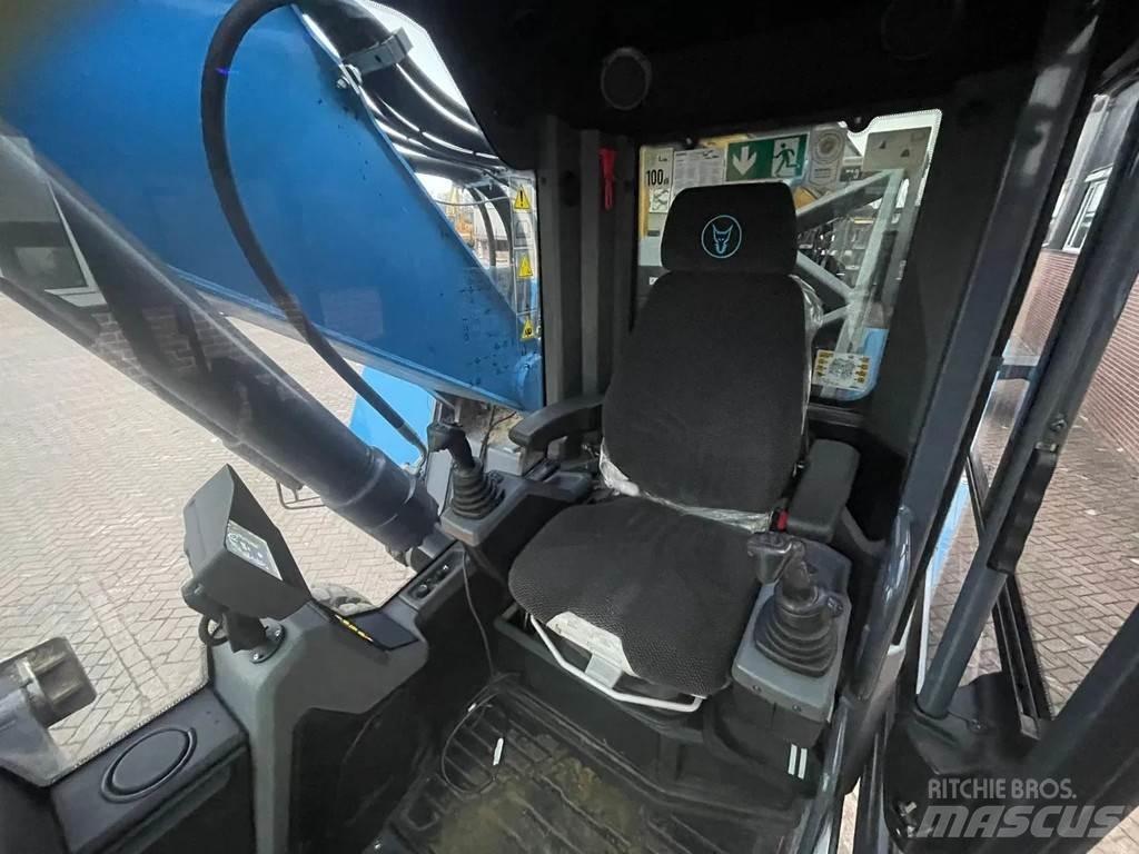 Fuchs MHL335 Wheeled Excavators