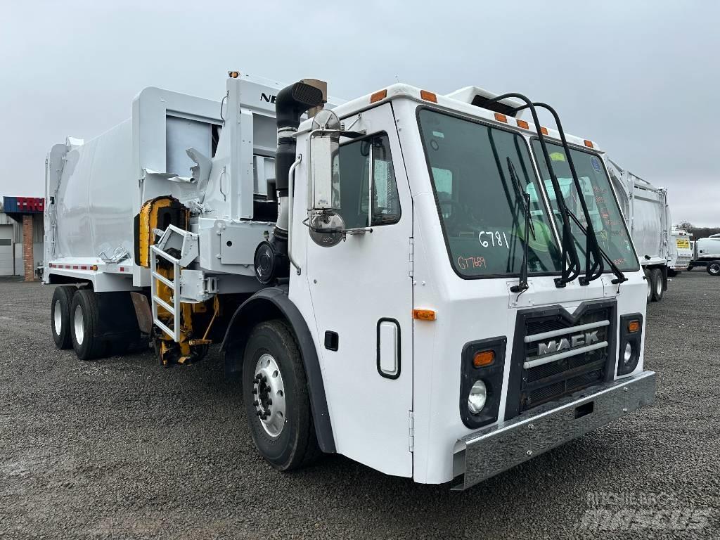 Mack LEU 633 Garbage Trucks / Recycling Trucks