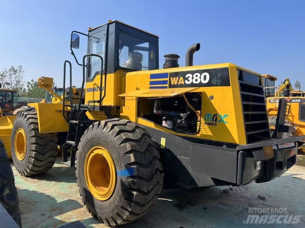 Komatsu WA 380 Wheel Loaders