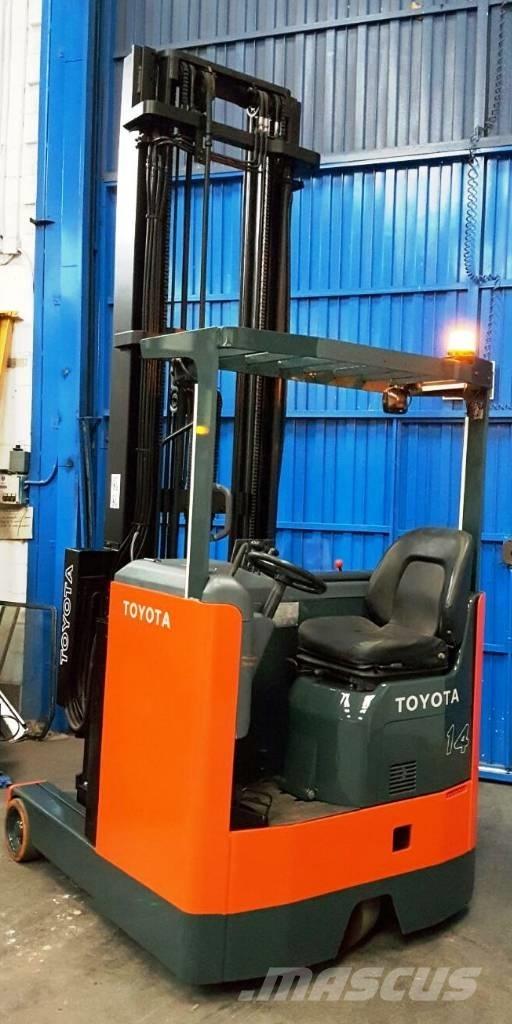 Toyota 6 FBRE 14 Reach trucks