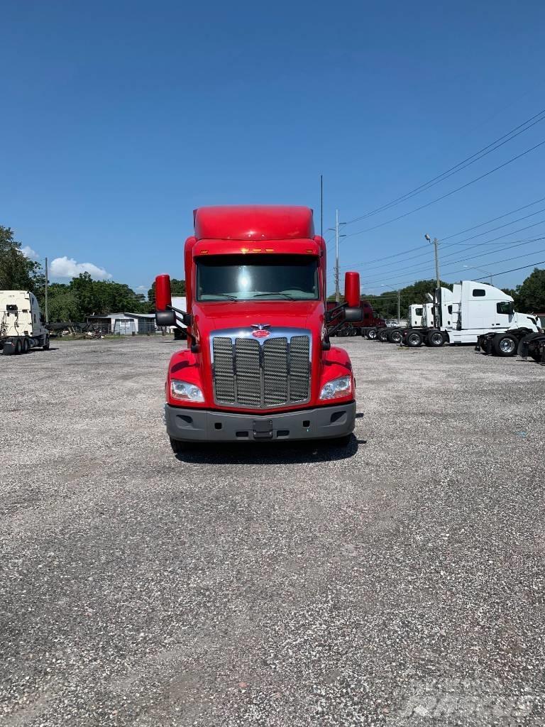 Peterbilt 579 Tractor Units