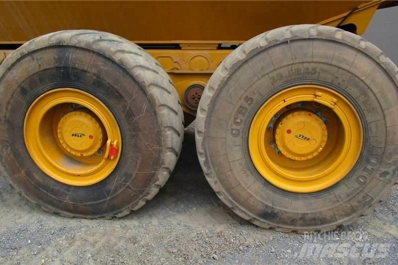 Bell B30D 22000L Other Trucks