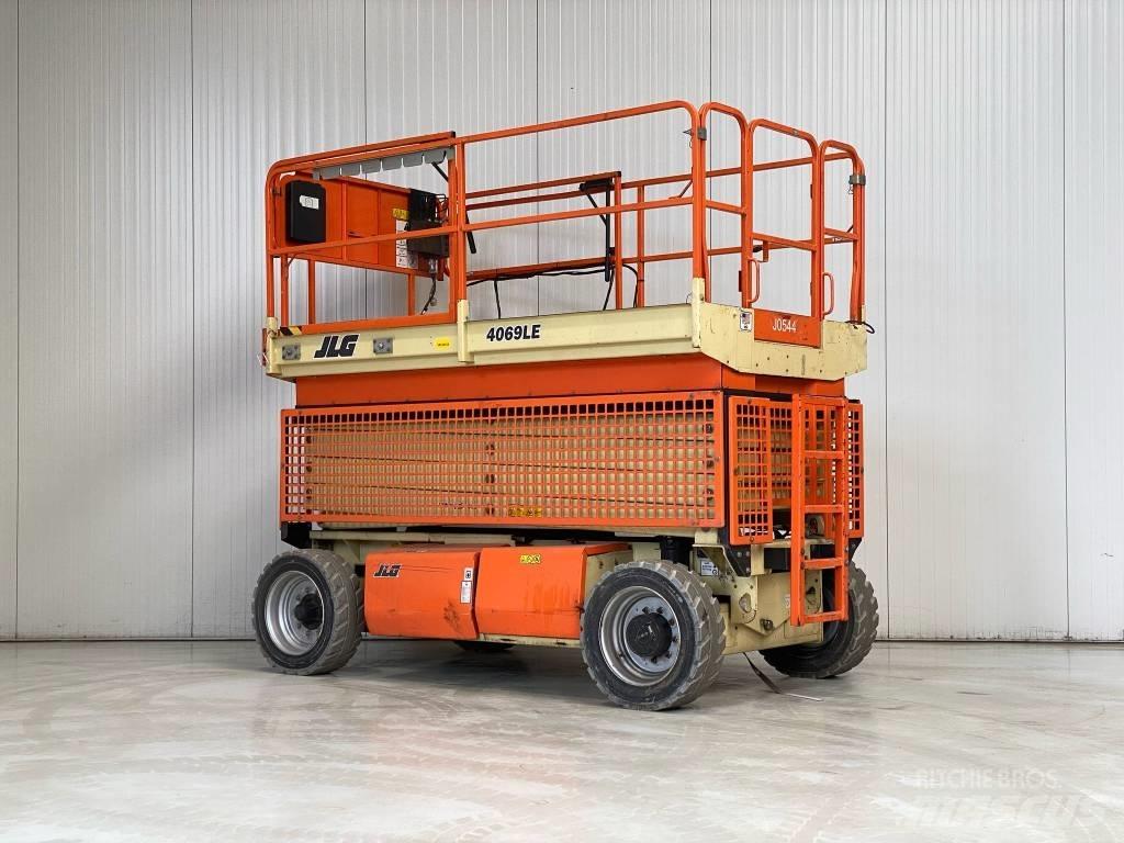JLG 4069 LE Scissor Lifts
