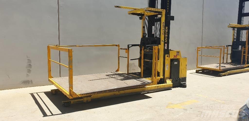 Hyster R30XMF2 High lift order picker