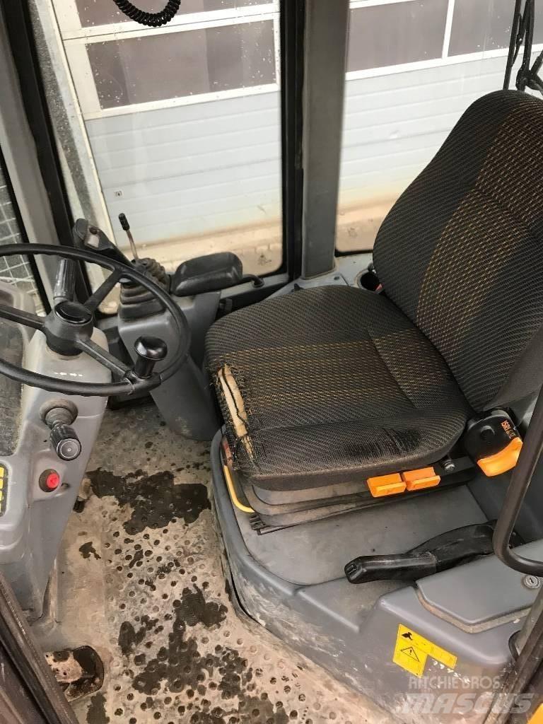 Volvo L30B Wheel Loaders