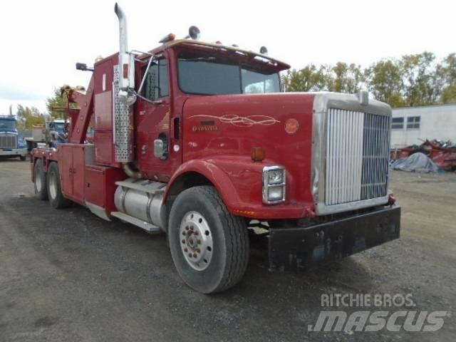 International 9300 Tow Trucks / Wreckers