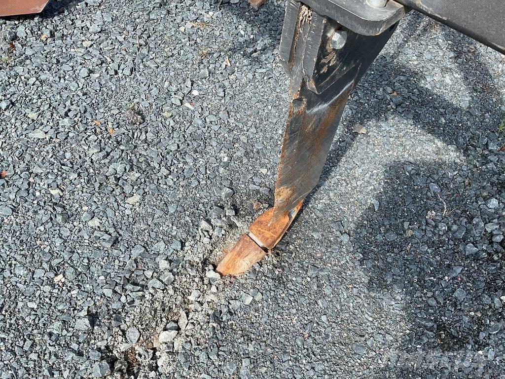 Parko Innovator 3 Chisel Plows
