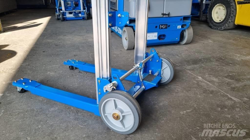 Genie GL8 Manual Pallet Stacker