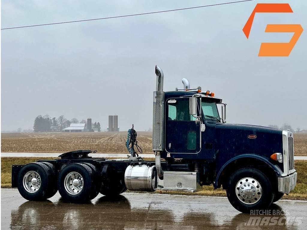 Peterbilt 367 Conventional Trucks / Tractor Trucks