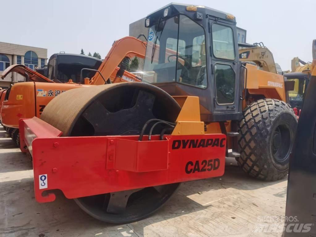 Dynapac ca25d Single drum rollers