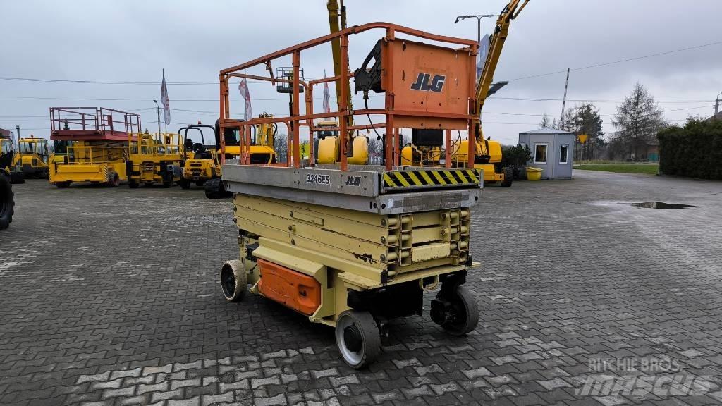 JLG 3246 ES Scissor Lifts