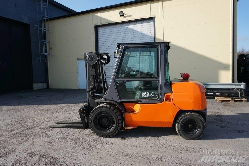 Toyota 42-7FD40 Diesel Forklifts