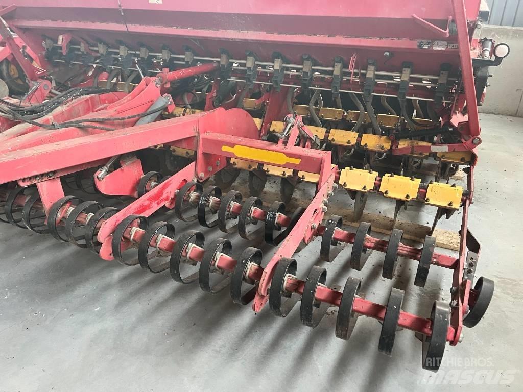 Väderstad Rapid400C Drills
