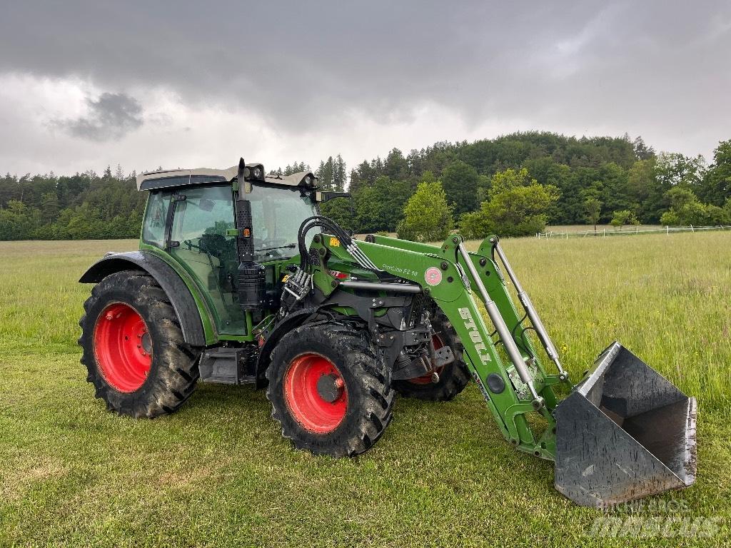 Fendt 211 Vario Tractors