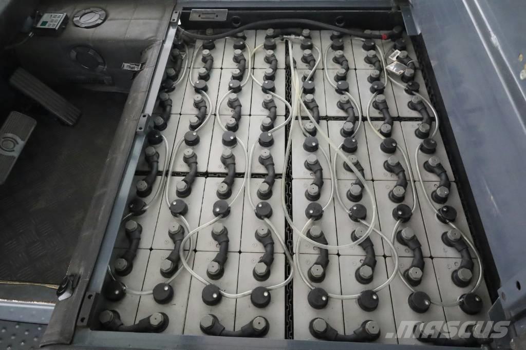 Toyota 8 FBMT 35 Electric Forklifts