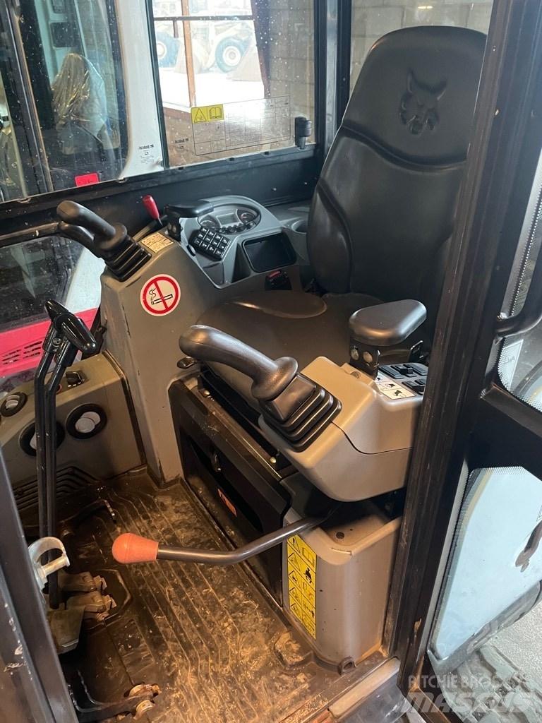 Bobcat E19 Mini Excavators <7t (Mini Diggers)