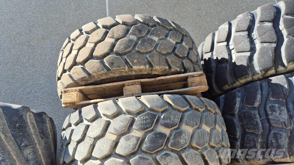 Bridgestone 23.5R25 Tires, wheels and rims