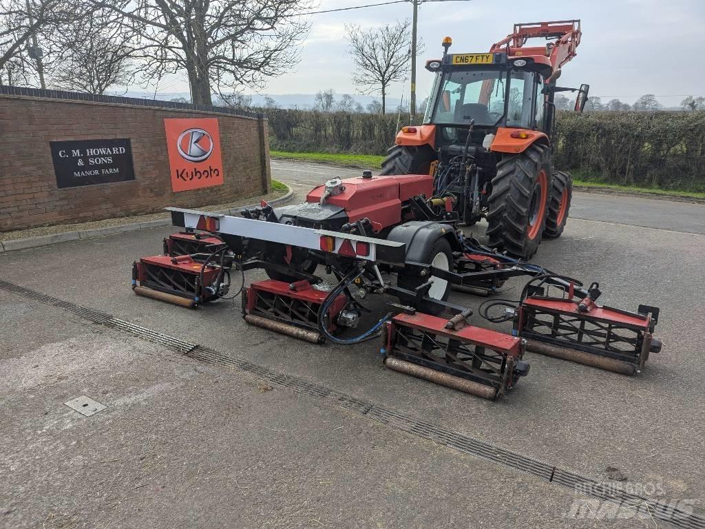 Toro TM7490 Mounted and trailed mowers