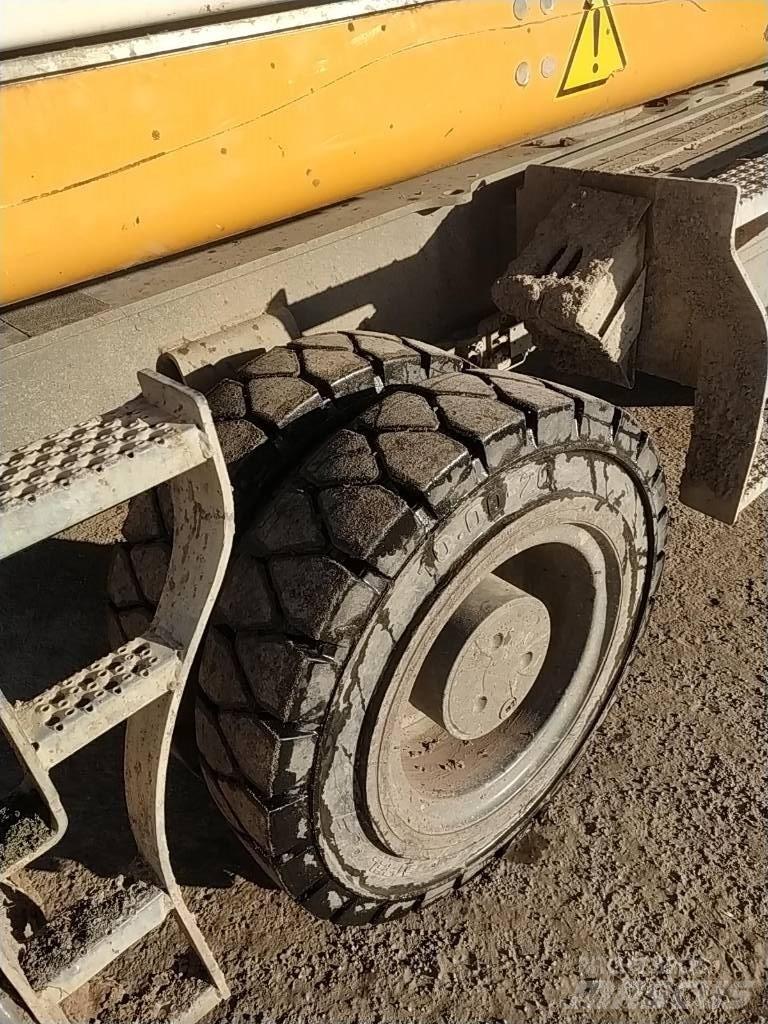 Liebherr LH 24 M Waste / Industry Handlers