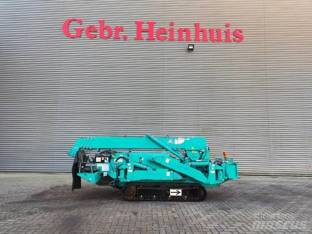 Maeda MC 305 Crawler Cranes