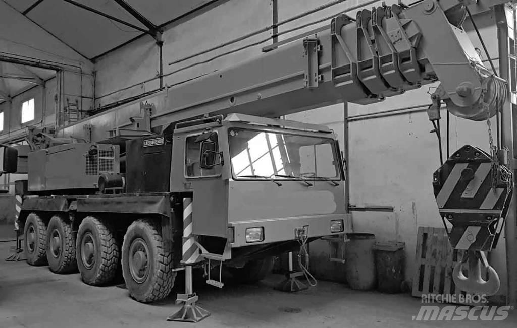 Liebherr LTM 1070 Mobile and all terrain cranes