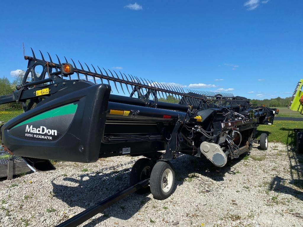MacDon FD 75 Harvester Headers