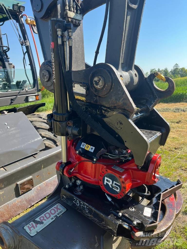 Volvo EW 160 E Wheeled Excavators