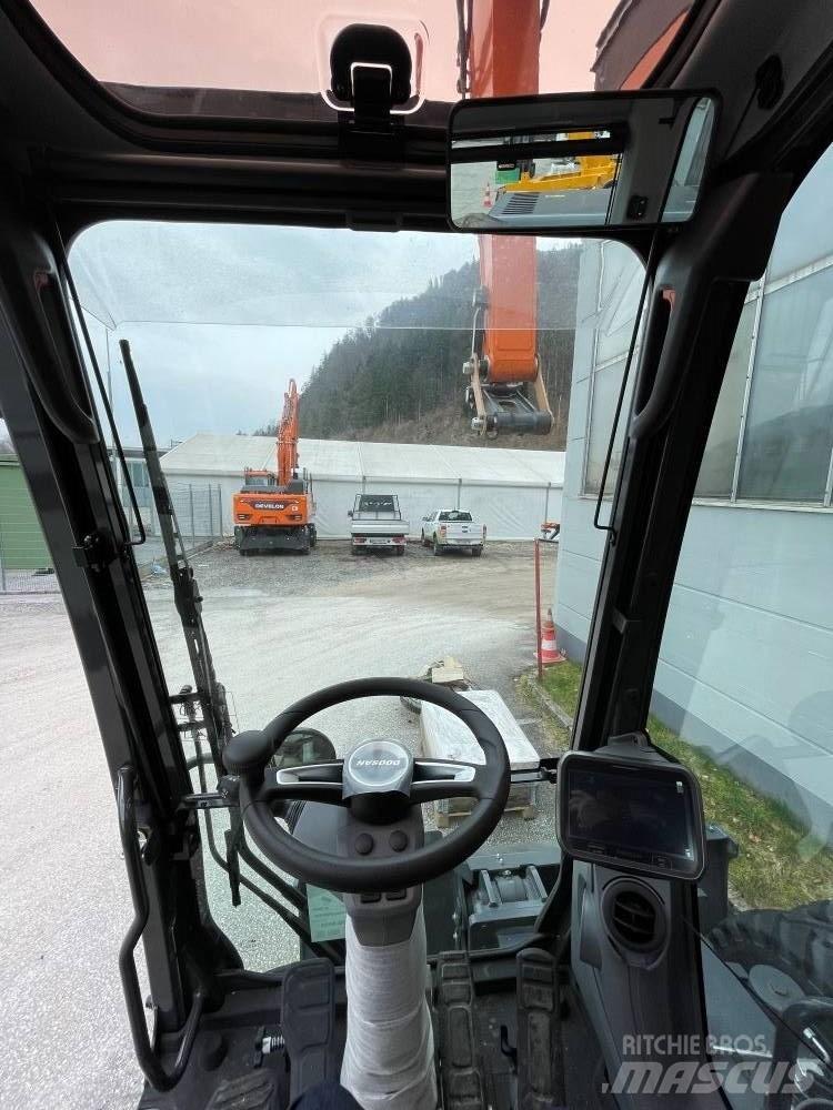 Develon DX 210 W-7 Forestry Excavators