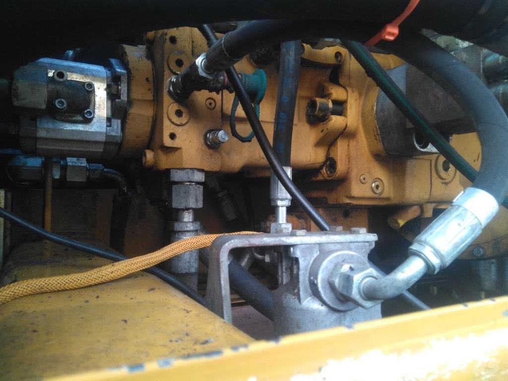 CAT M 322D MH Waste / Industry Handlers