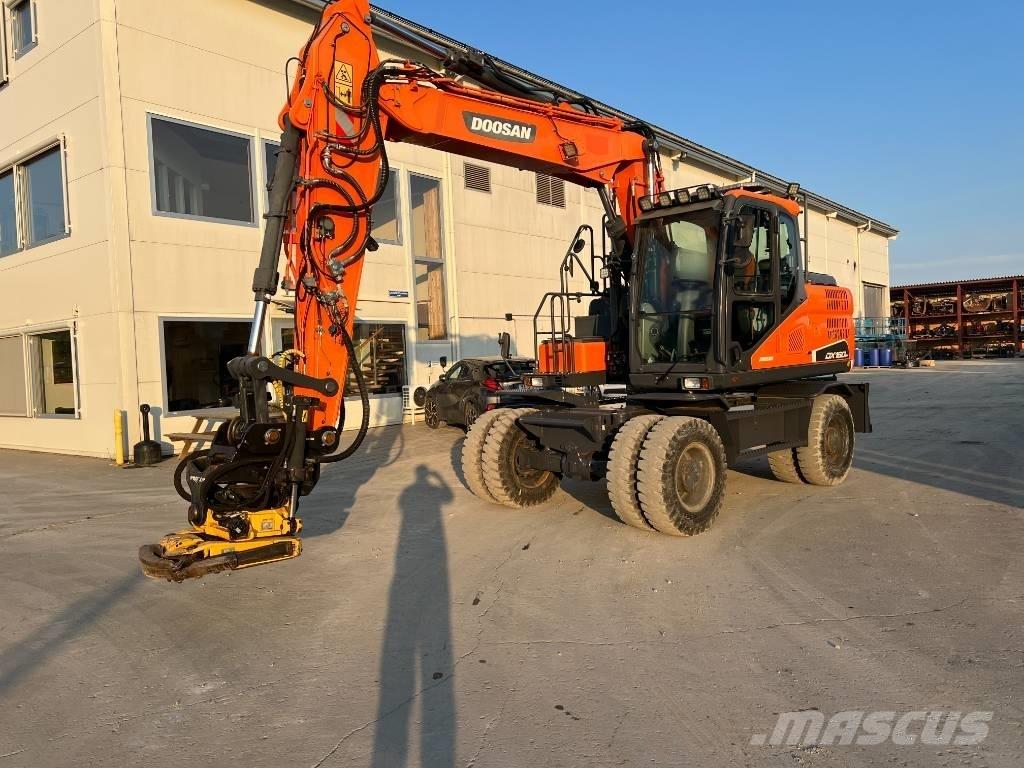 Doosan DX160W-5 Wheeled Excavators