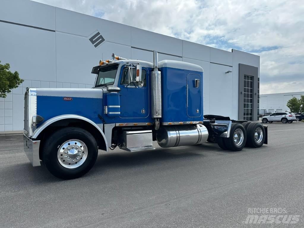 Peterbilt 379 Conventional Trucks / Tractor Trucks