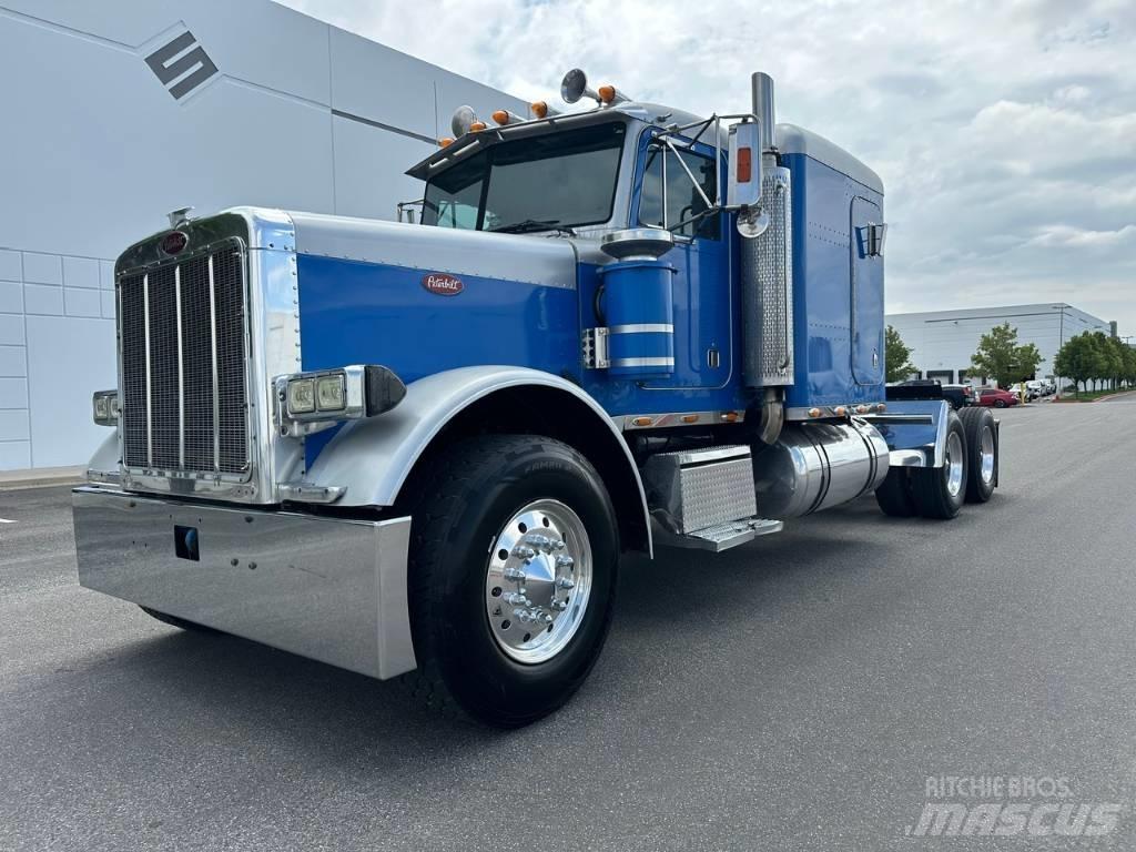 Peterbilt 379 Conventional Trucks / Tractor Trucks