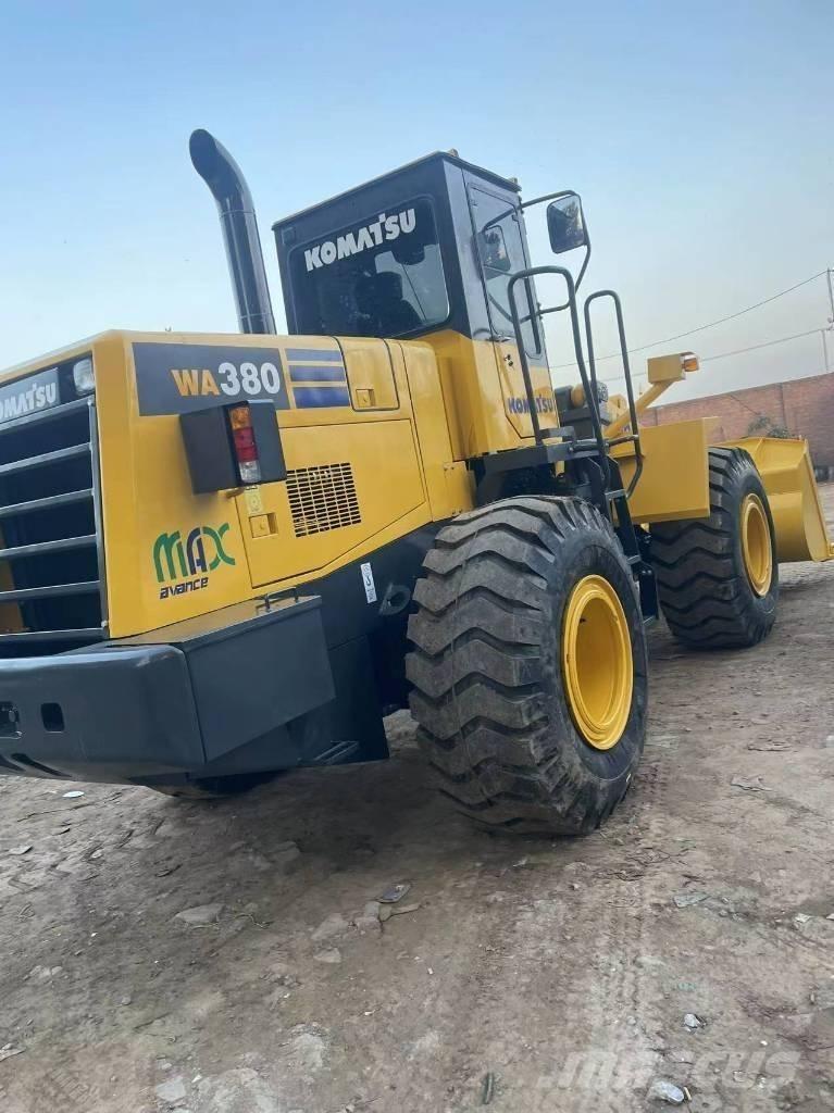 Komatsu WA 380 Wheel Loaders
