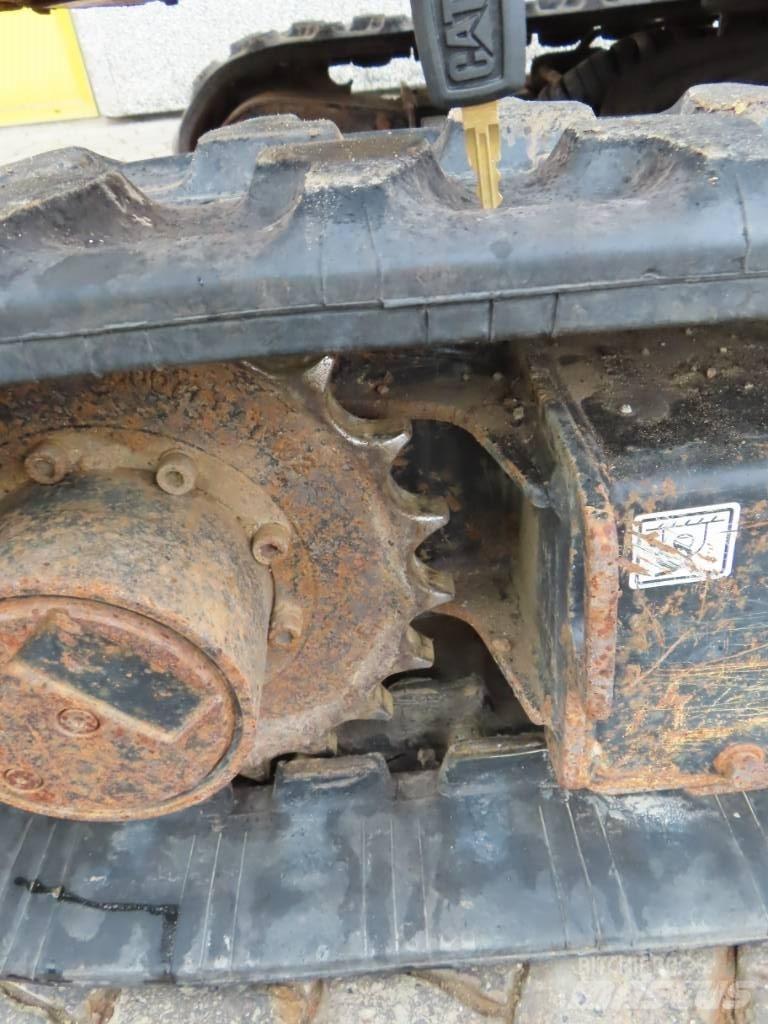 CAT 301.7 D Mini Excavators <7t (Mini Diggers)