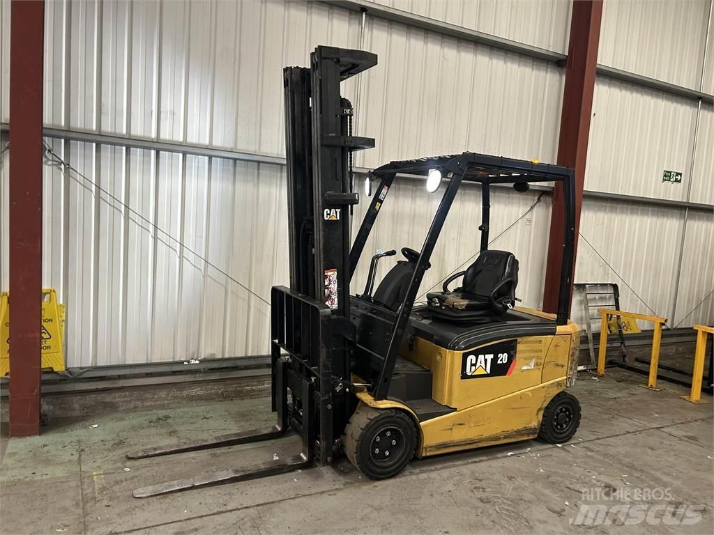 CAT EP20PN Electric Forklifts