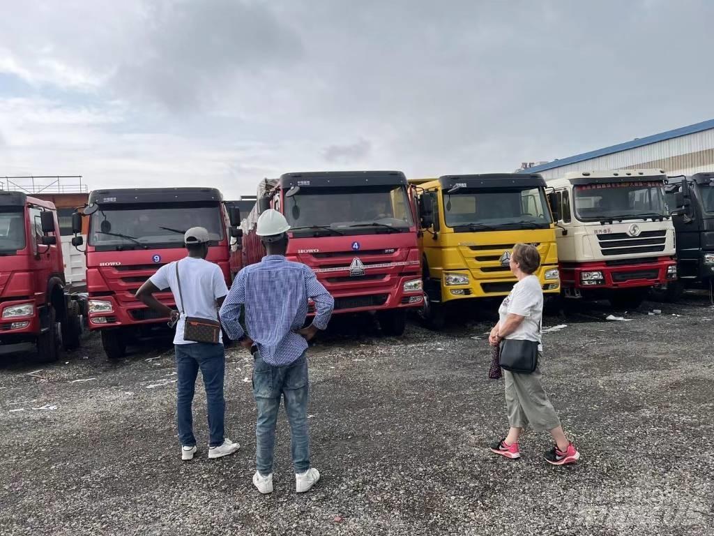 Howo 6X4 Dump Trucks